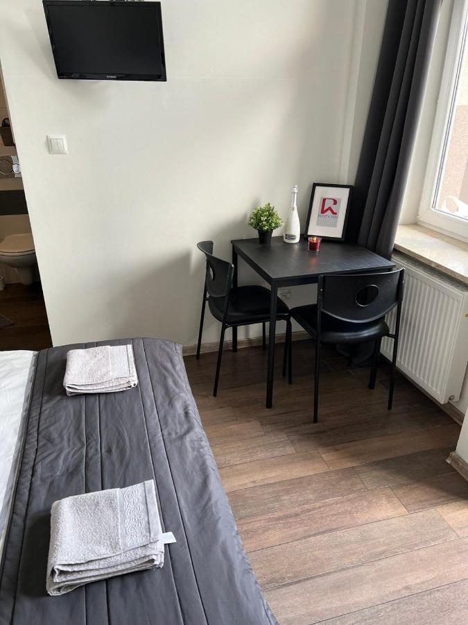 Foksal Apartments - By Hik Apartments ワルシャワ エクステリア 写真